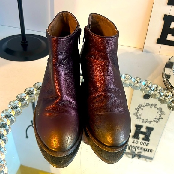 Frye metallic boots rare women’s size 7.5 - Picture 9 of 11